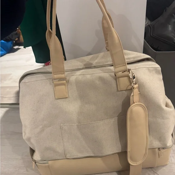 BEIS Cream Weekender - Picture 3 of 4